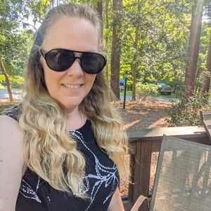 Meet your Posher, Jenny